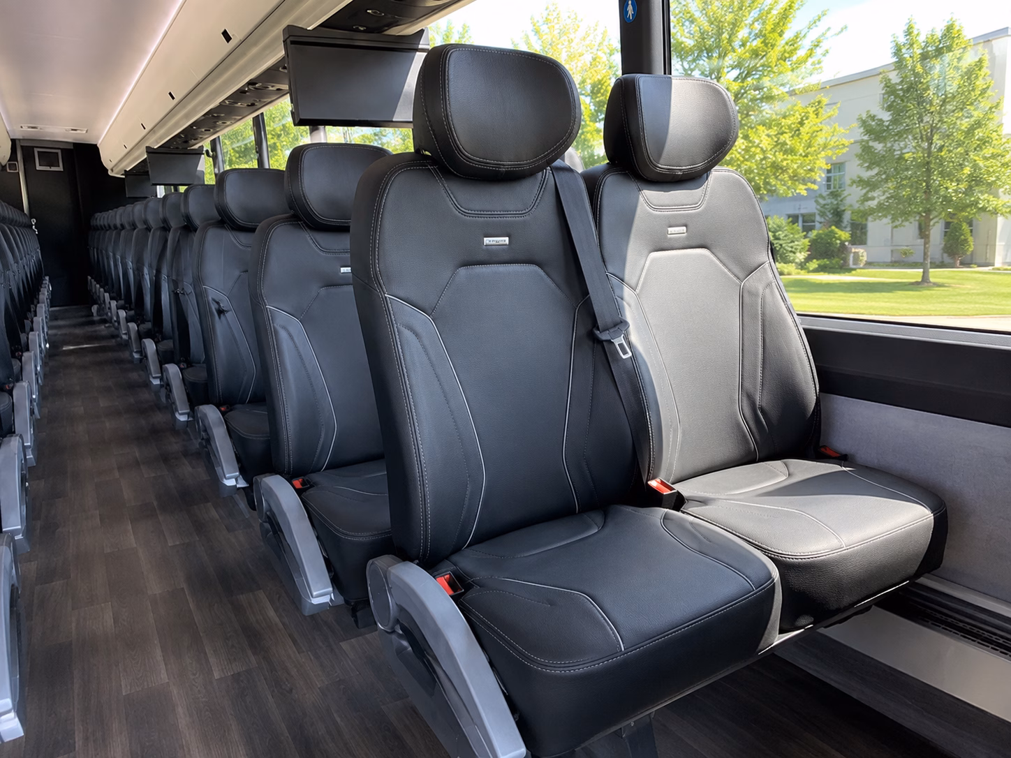 lake erie wine country is an easy bus ride from toledo