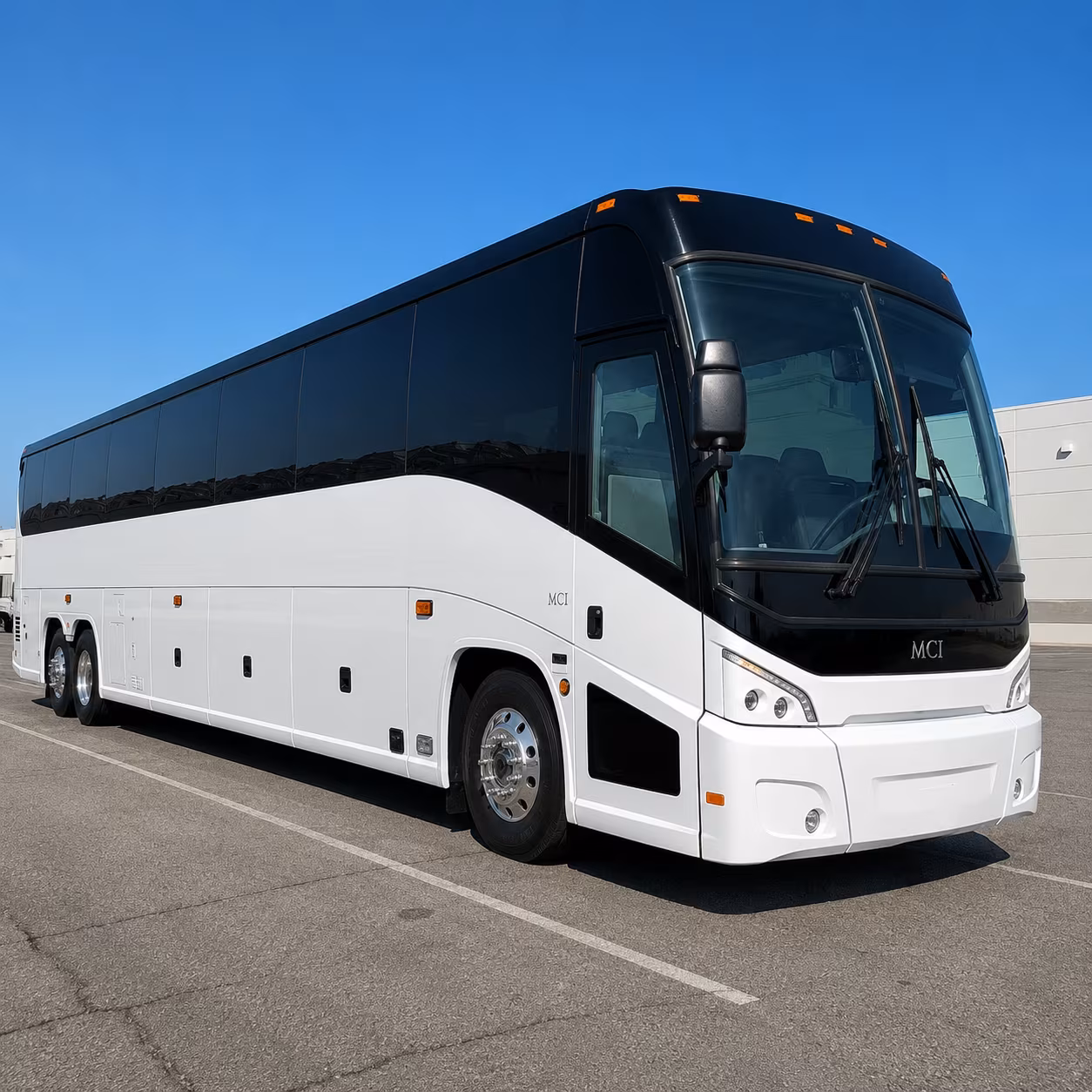 shuttle your team between toledo s downtown hotels and the glass city center